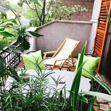 In Karin Gornji With Sea View, Balcony, Air Conditioning, Wi-fi Lejlighed