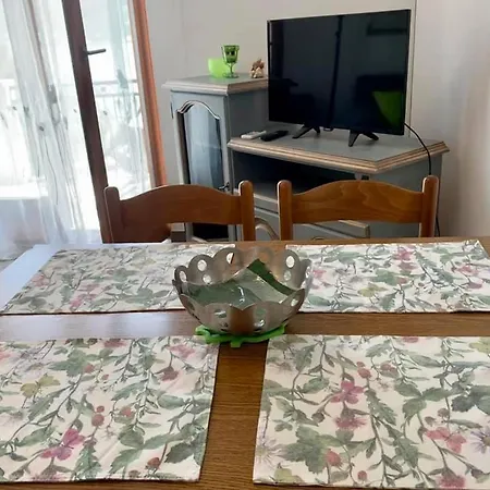 In Karin Gornji With Sea View, Balcony, Air Conditioning, Wi-fi *