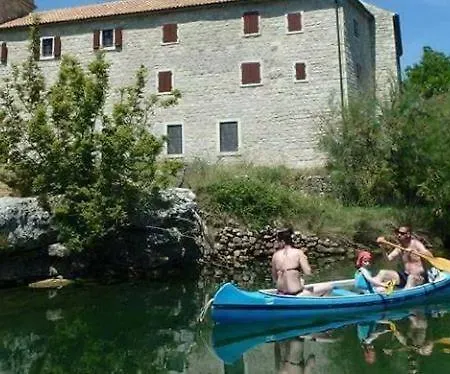 In Karin Gornji With Sea View, Balcony, Air Conditioning, Wi-fi Apartament *