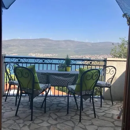 In Karin Gornji With Sea View, Balcony, Air Conditioning, Wi-fi *