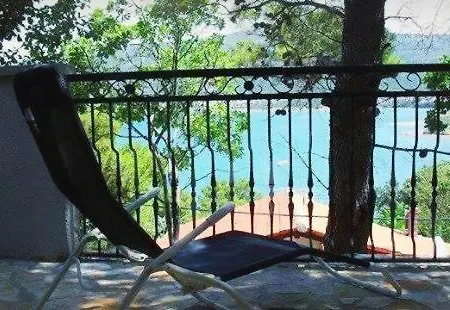 In Karin Gornji With Sea View, Balcony, Air Conditioning, Wi-fi Apartmán *