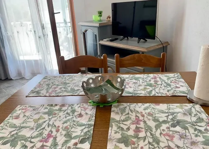 In Karin Gornji With Sea View, Balcony, Air Conditioning, Wi-fi *