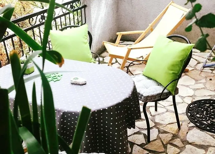 In Karin Gornji With Sea View, Balcony, Air Conditioning, Wi-fi Апартаменты *
