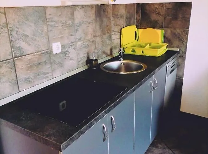 In Karin Gornji With Sea View, Balcony, Air Conditioning, Wi-fi *